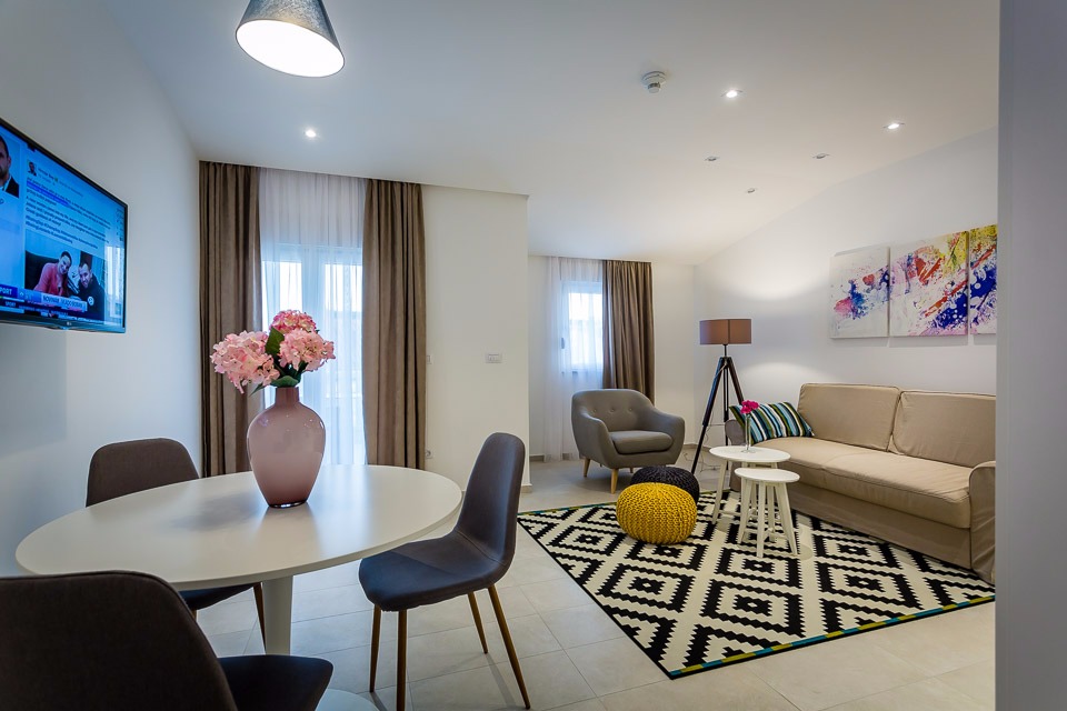 Comfort One Bedroom